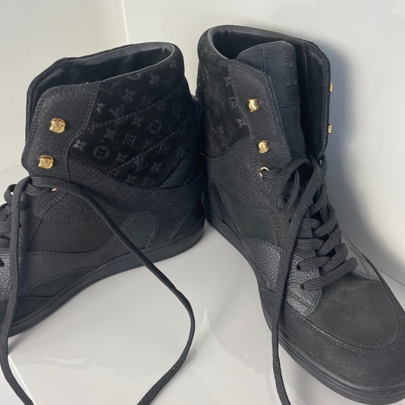 Luis Vuitton Monogram Pattern Leather Wedge Sneakers - Picture 11 of 11